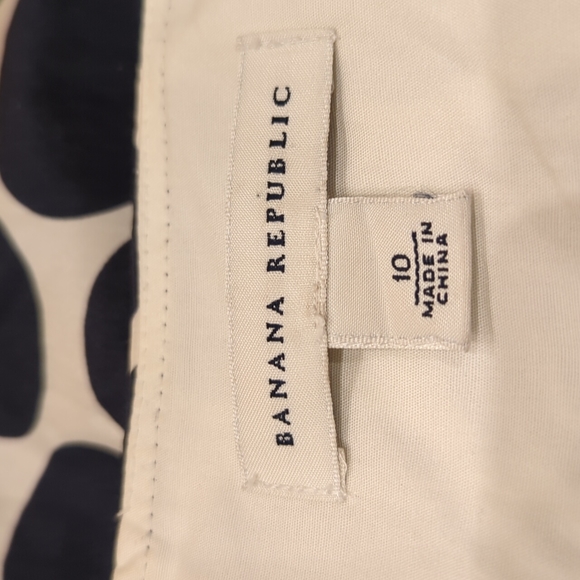 Banana Republic - Picture 3 of 10